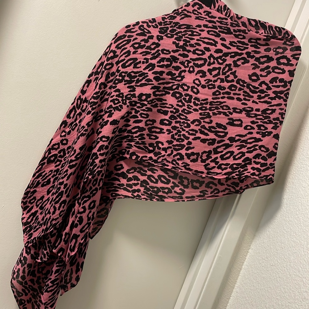 Cabi pink leopard wild scarf